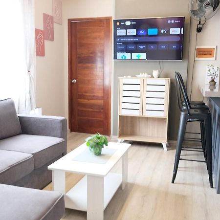 2-Bedroom Boutique City Condo - Newly Renovated! Cebu Exterior foto