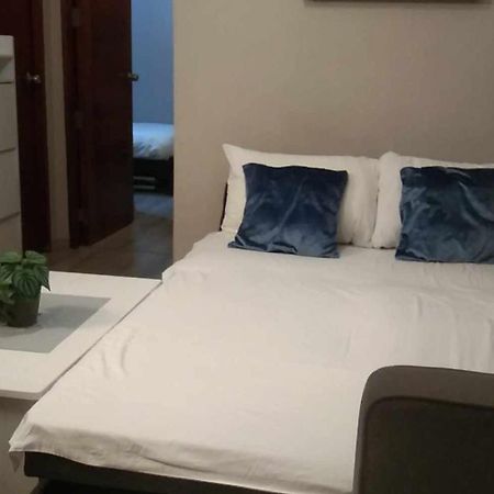 2-Bedroom Boutique City Condo - Newly Renovated! Cebu Exterior foto